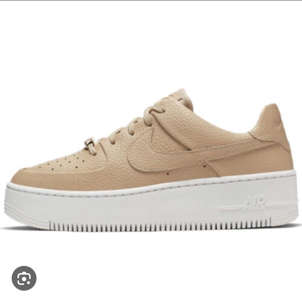 Nike Air Force 1 Sage Low 2